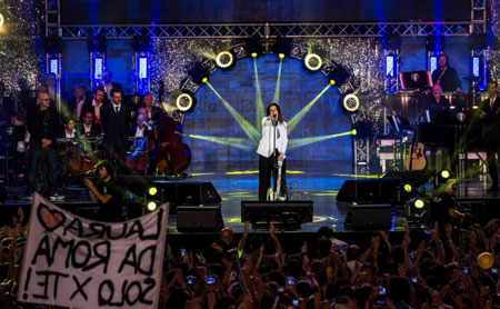 Clay Paky all’evento live di Radio Italia in Piazza Duomo a Milano