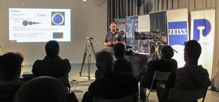 Arriverà a dicembre il camcorder Sony FS5