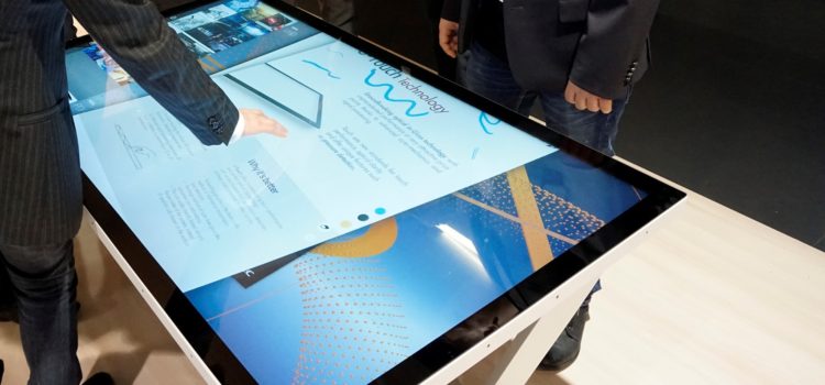 NEC aggiunge le caratteristiche touch table ai nuovi display UHD da 55 e 65 pollici