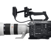 Sony amplia la serie FS con il nuovo camcorder FS7 II