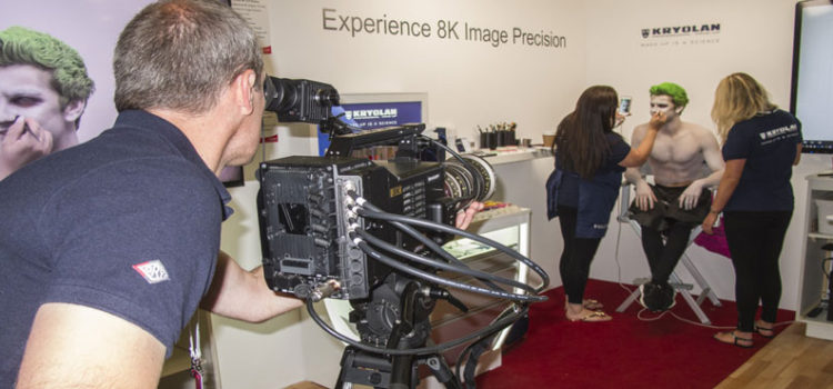 Sharp comincia da 8K