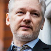 Londra, in corso il processo per l'estradizione di Assange