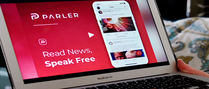 Parler, il social dei trumpiani è off line