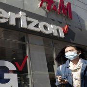Verizon vende Yahoo e Aol